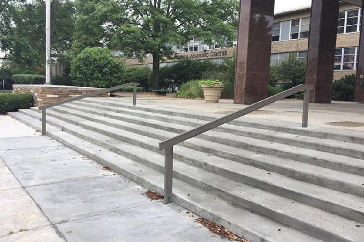 Image for skate spot Saint Xavier University 7 Stair Rail