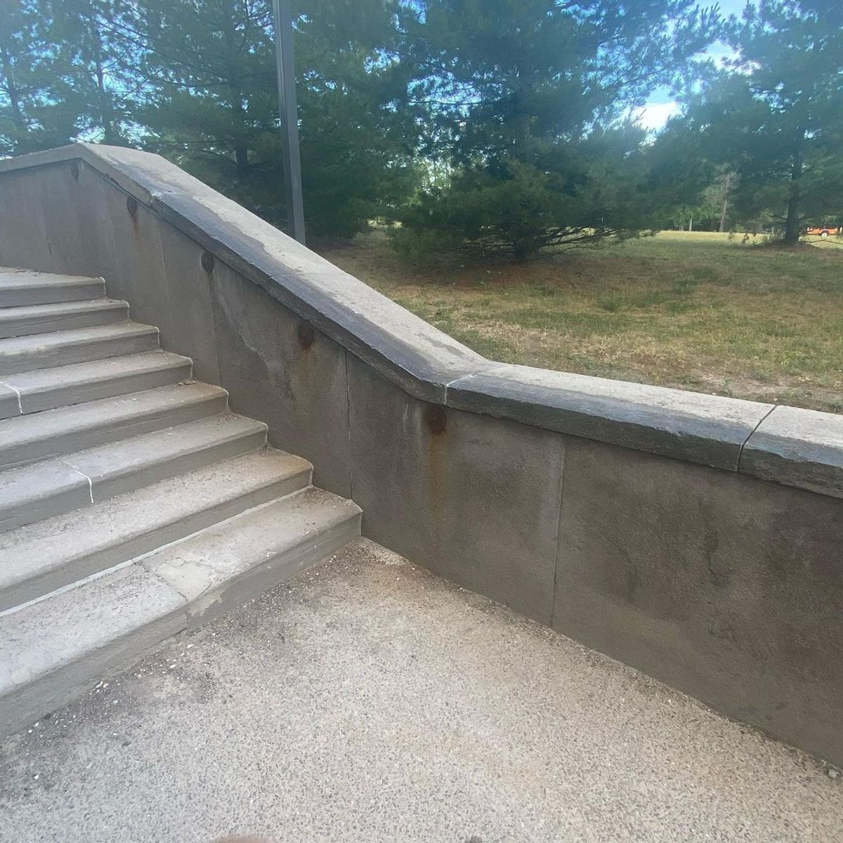 Image for skate spot Geomatics Canada - 8 Stair Kink Hubba