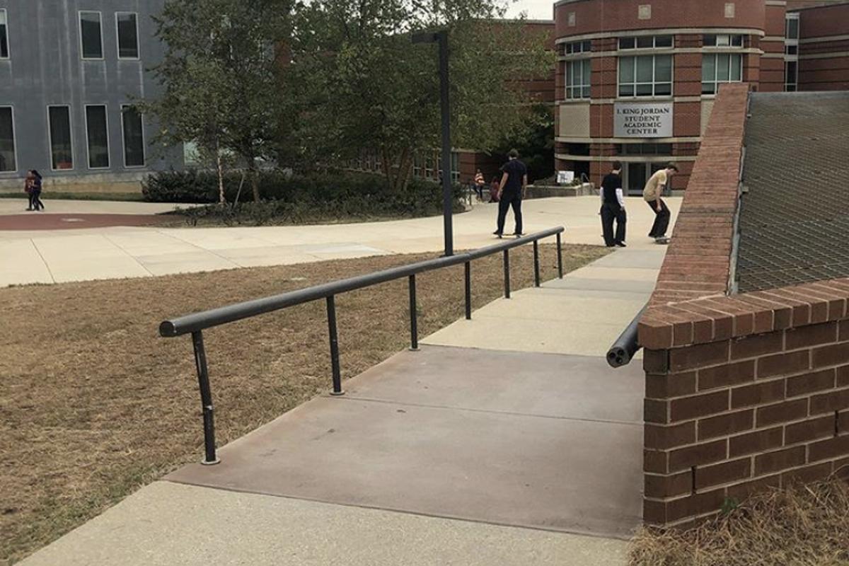 Image for skate spot King Jordan Down Rail