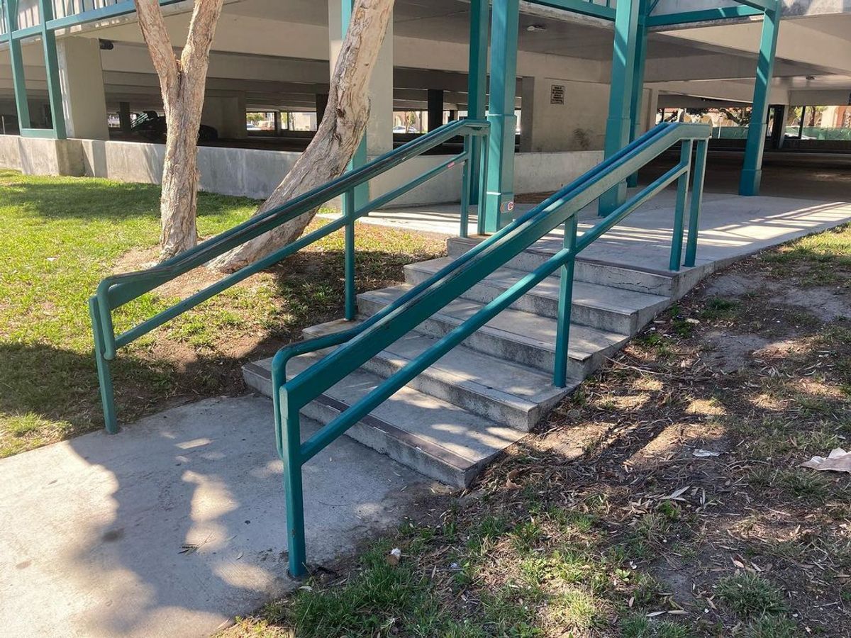 Image for skate spot W Chapman Ave Parking Deck - 5 Stair Kink Rail