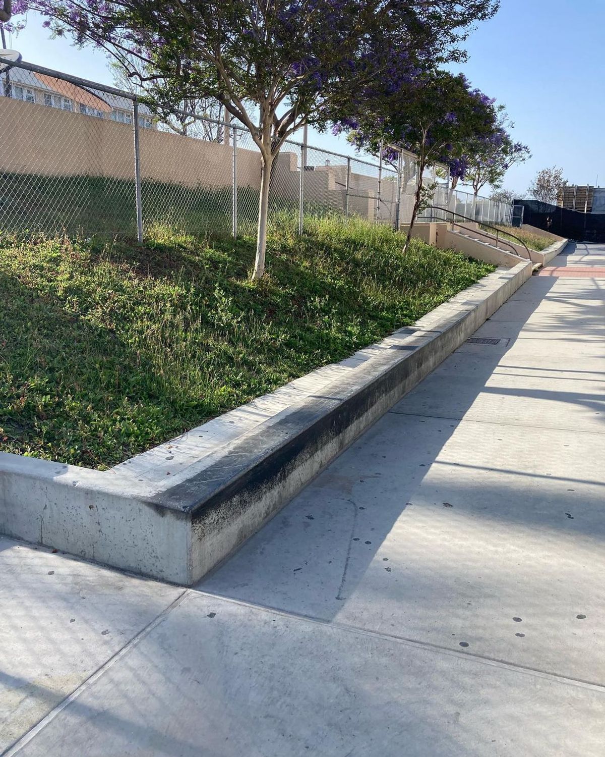 Image for skate spot San Pedro High School - Courtyard Ledge