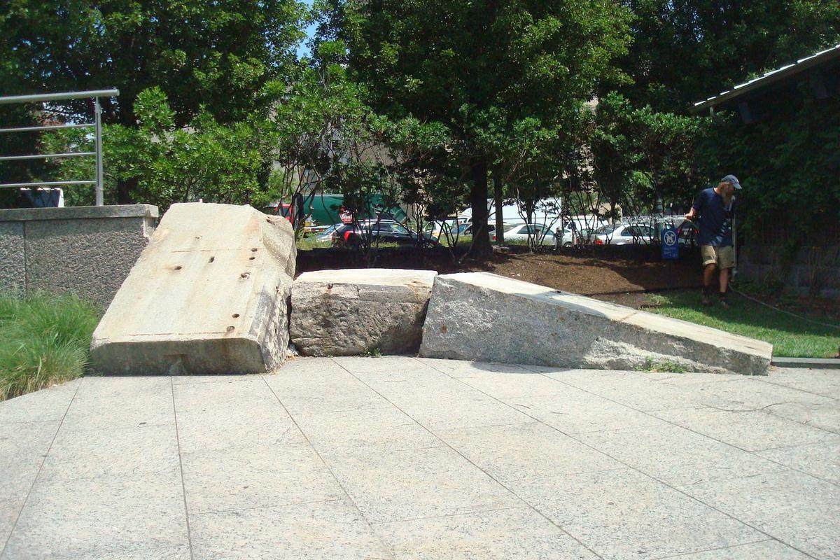 Image for skate spot Hudson River Park Rock Banks