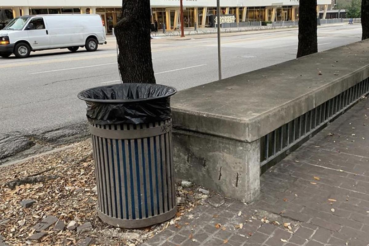 Image for skate spot Tranquility Park Ledge To Trashcan