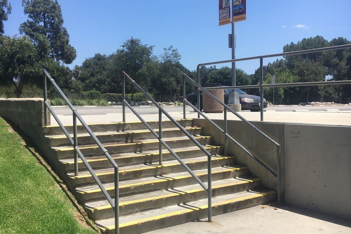 Image for skate spot La Cañada High School 8 Stair Rail