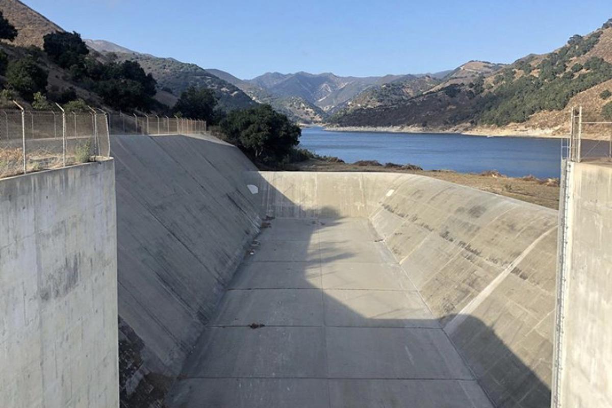 Image for skate spot Lopez Lake Marina Ditch