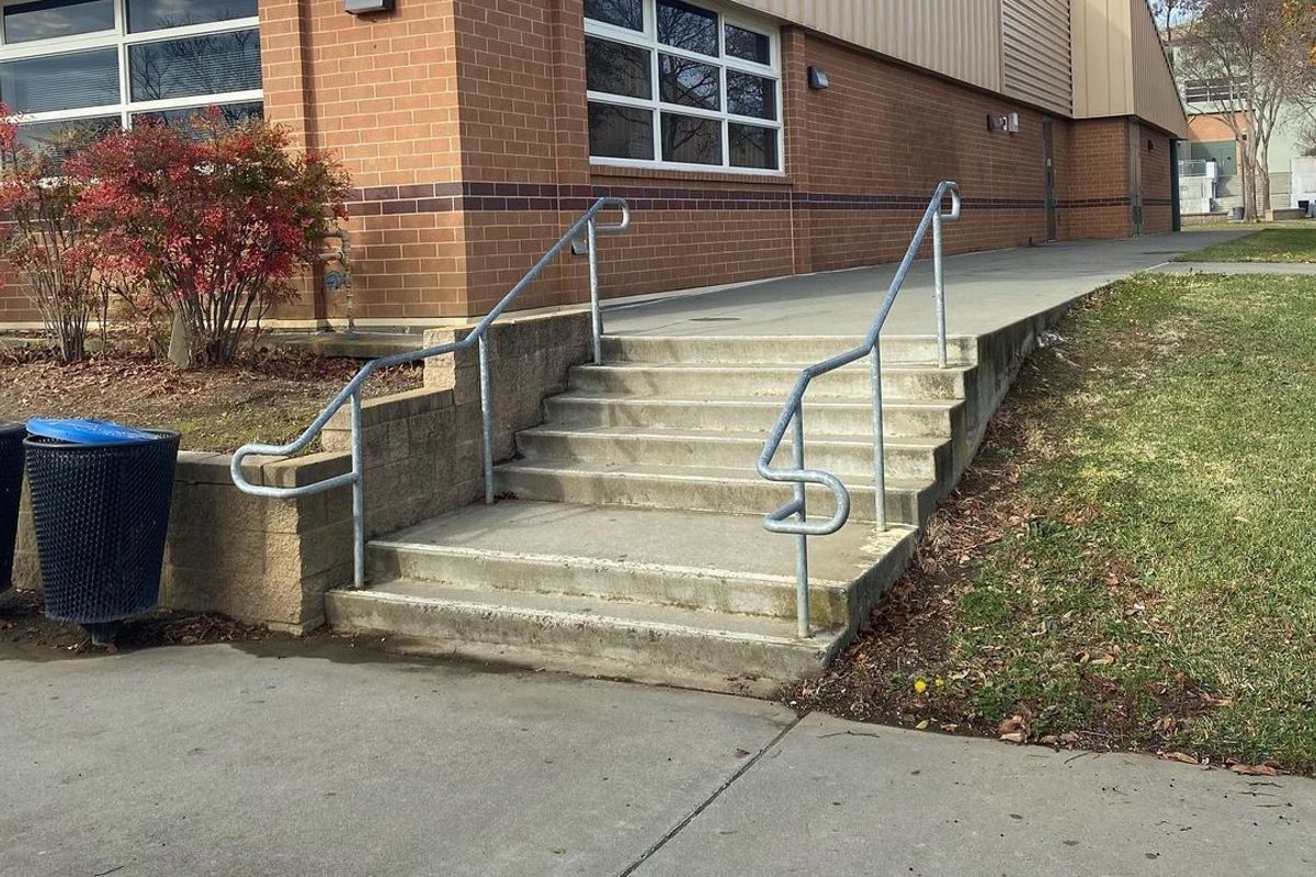 Image for skate spot Jesse Bethel High School 5 Flat 2