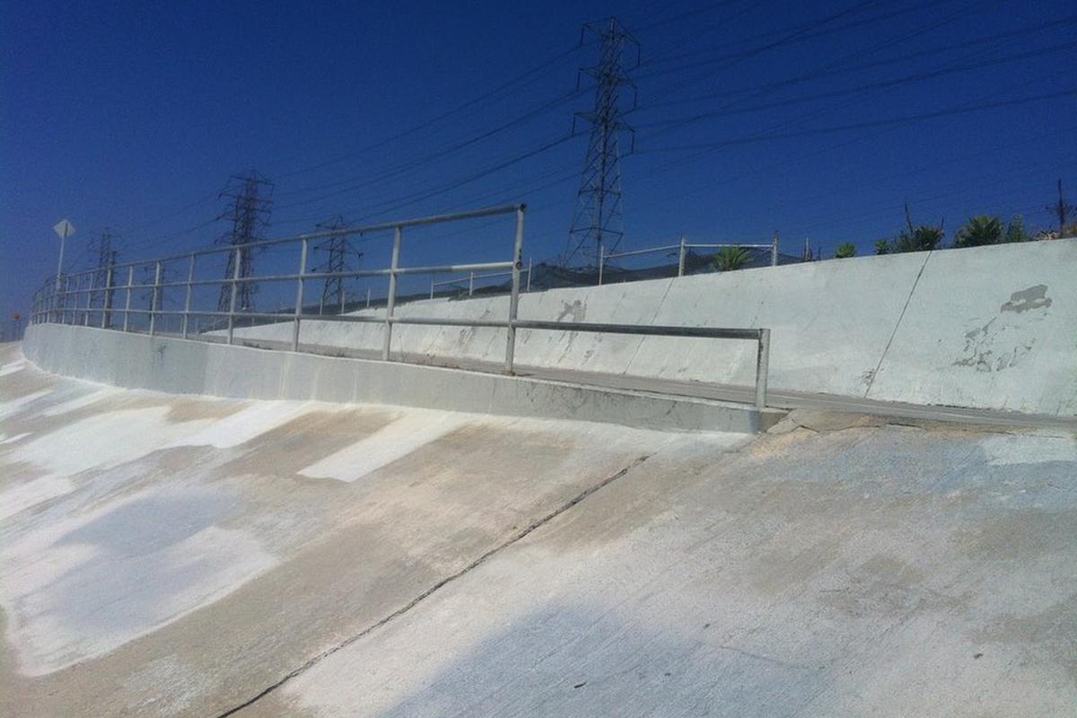 Image for skate spot Flat Rail To Bank