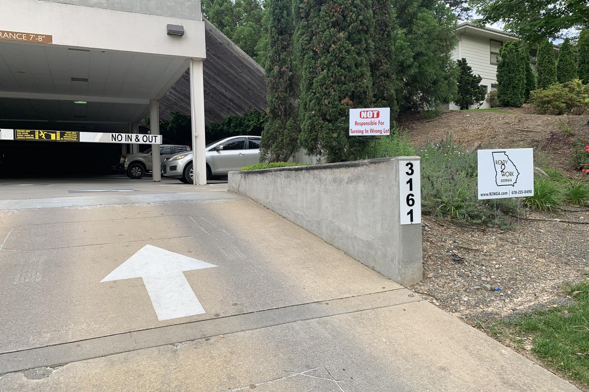 Image for skate spot Ledge To Hill Bomb