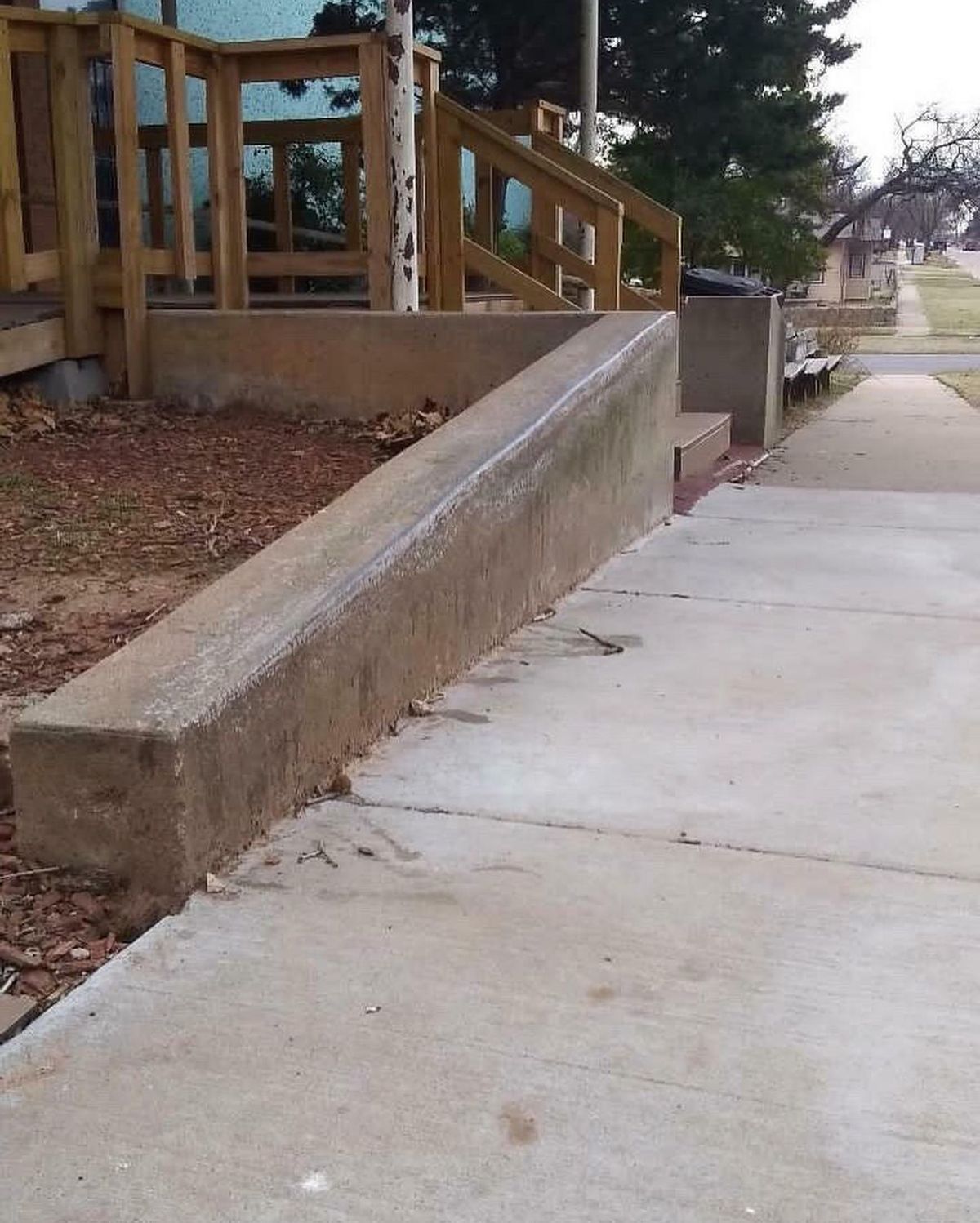 Image for skate spot Penn Ave Methodist Church - Up Ledge