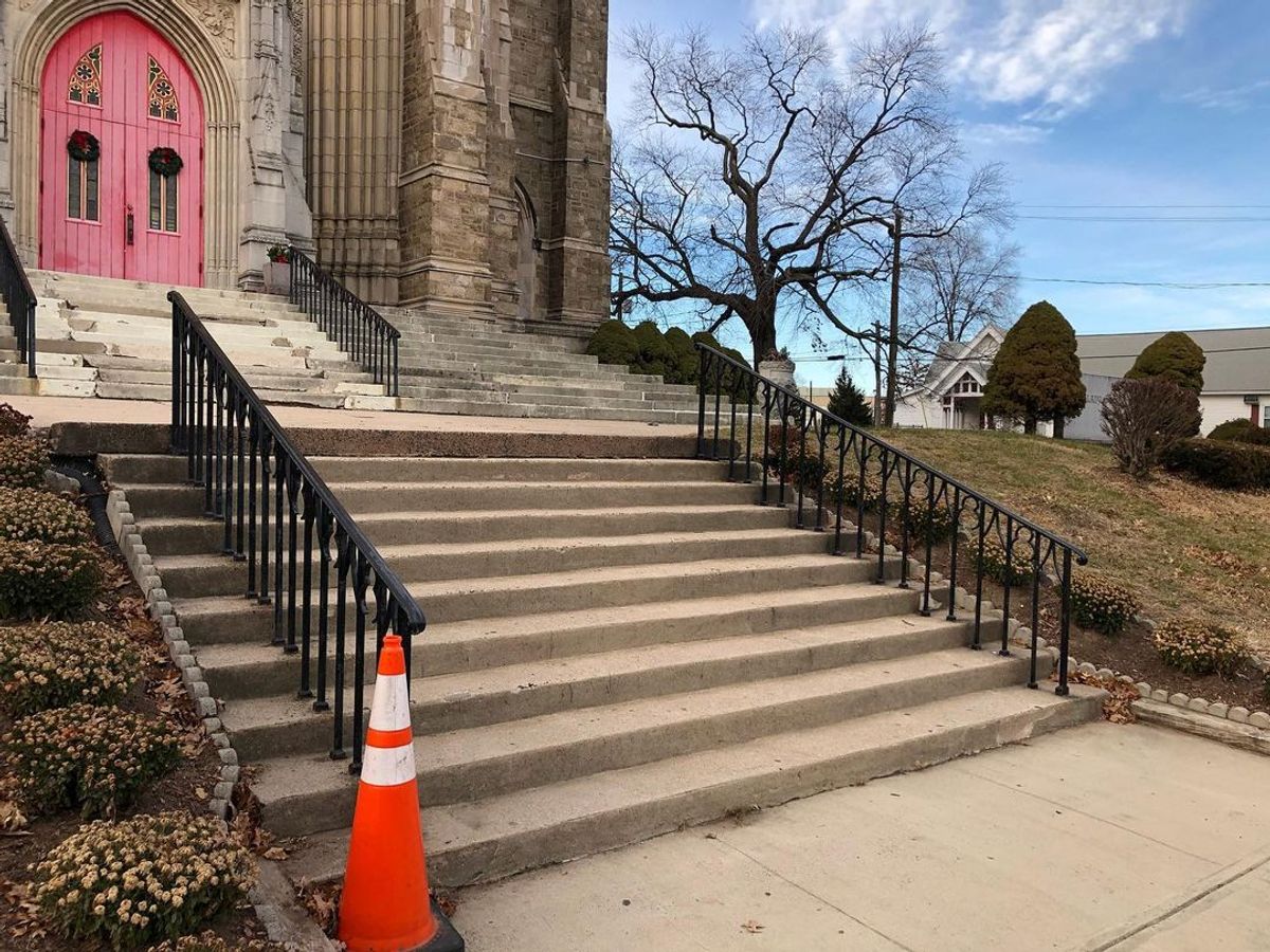 Image for skate spot Church 10 Stair Rail