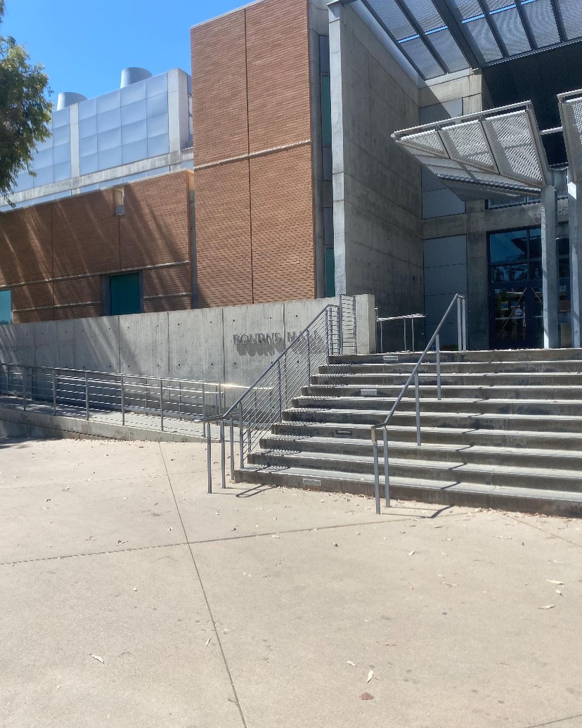 Image for skate spot UC Riverside - 10 Stair Gap Over Rail