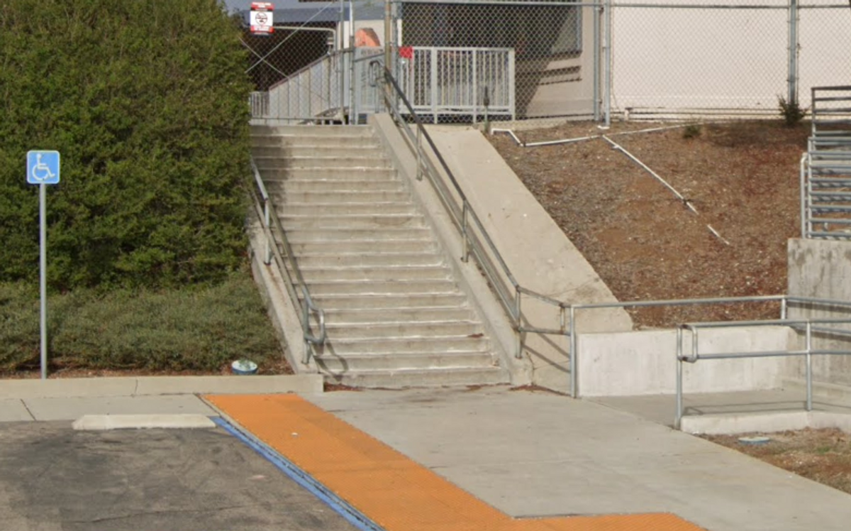 Image for skate spot Valencia Park Elementary - 20 Stair