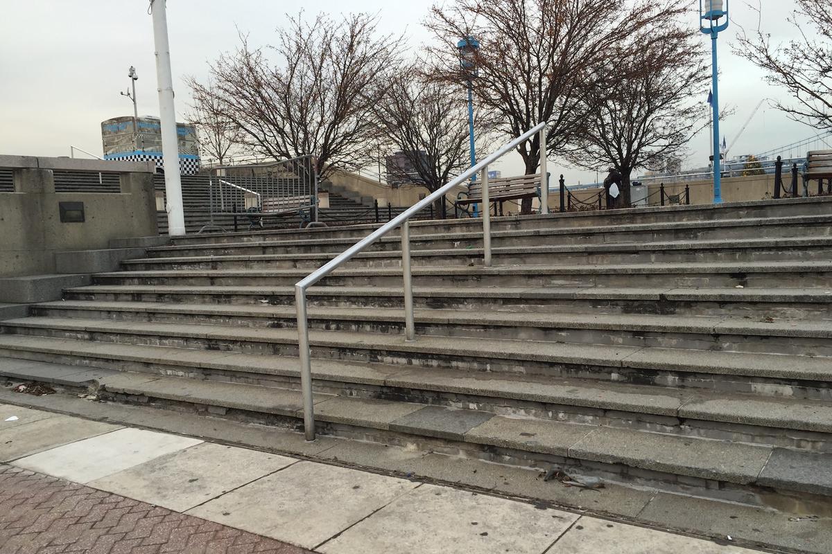 Image for skate spot Penn's Landing 9 Stair Rail