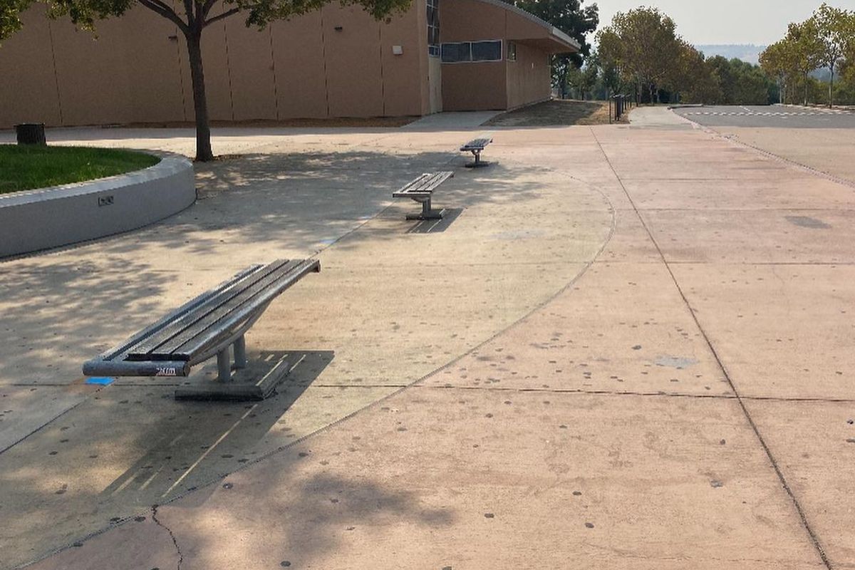 Image for skate spot Evergreen Valley High School Benches