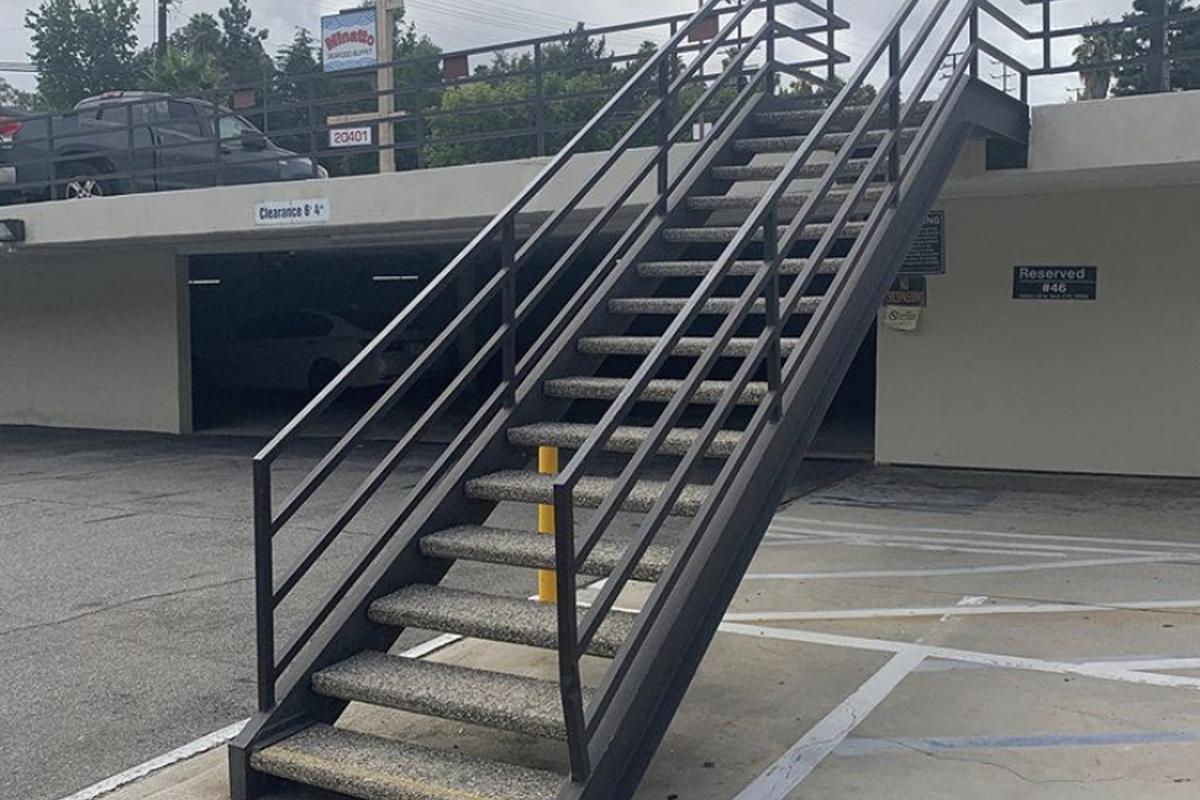 Image for skate spot Parking Deck 15 Stair Rail