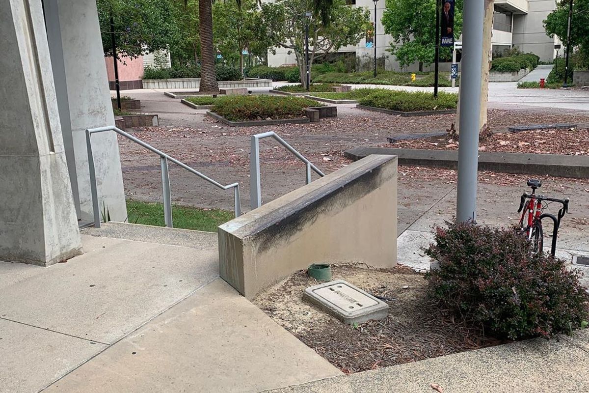 Image for skate spot UC San Diego Computer Science Out Ledge