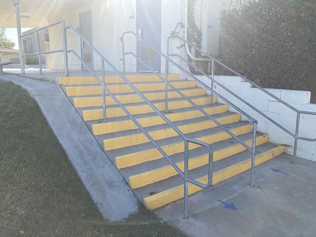 Image for skate spot Terrace Elementary School - 9 Stair Rail