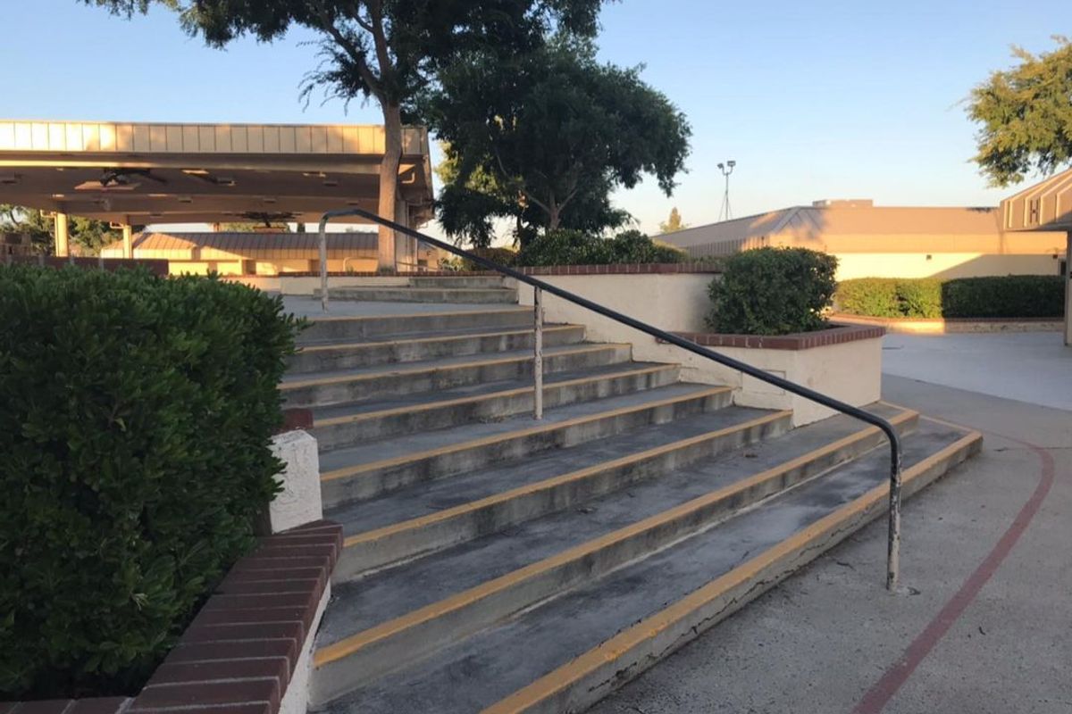 Image for skate spot Butterfield Elementary 8 Stair Rail