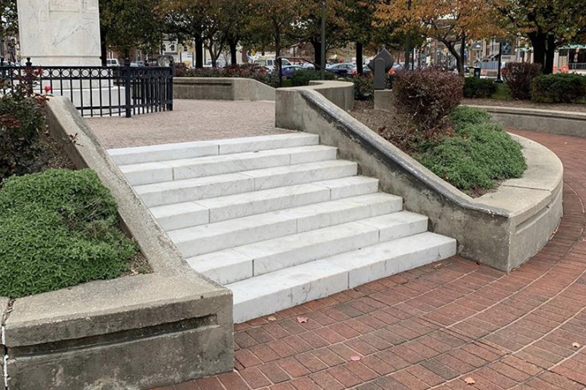 Image for skate spot Columbus Park Low 7 Stair Hubba