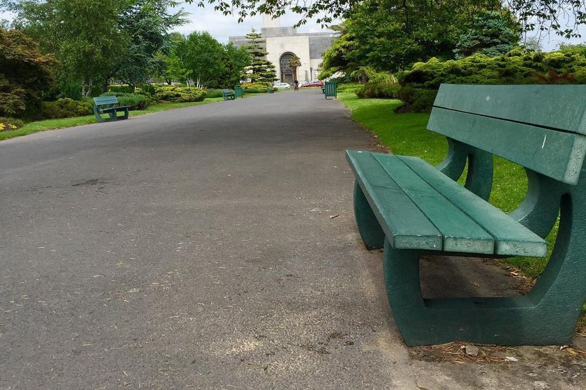 Image for skate spot Victoria Park Green Benches