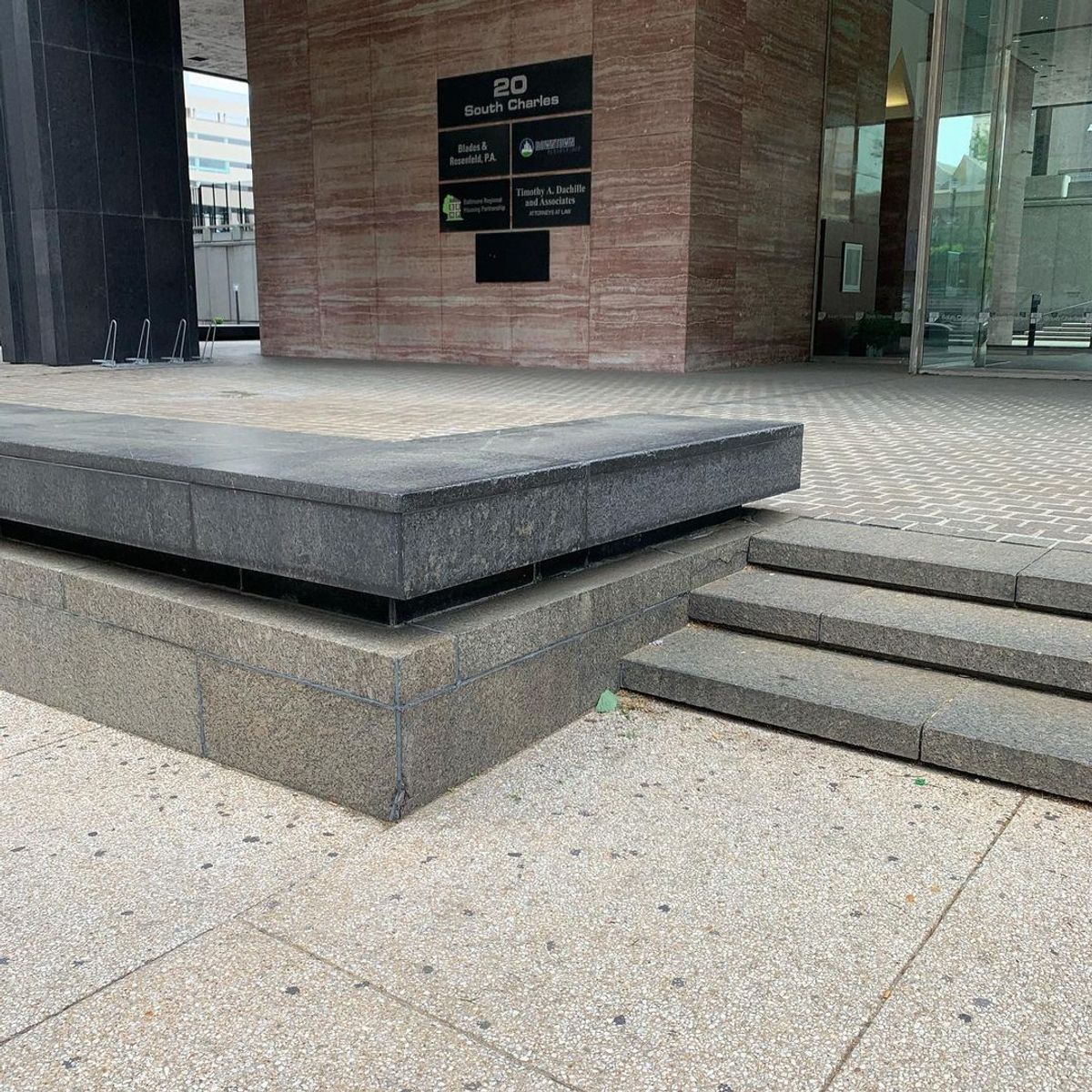 Image for skate spot Hopkins Plaza - 3 Stair Out Ledge