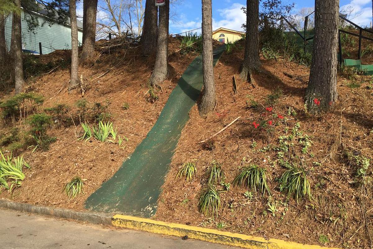 Image for skate spot Over Chain To Drainage Ditch