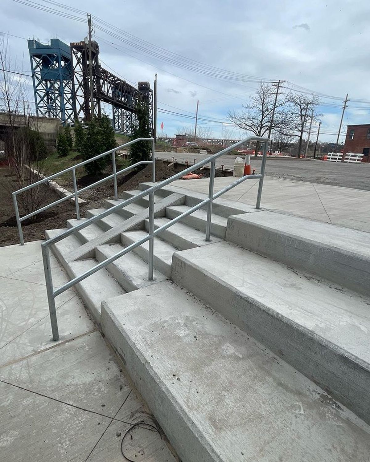 Image for skate spot Settler's Landing Park - 3 Block Rail / Ledges