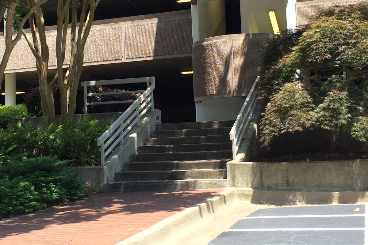 Image for skate spot Parkwood Circle 8 Stair Rail