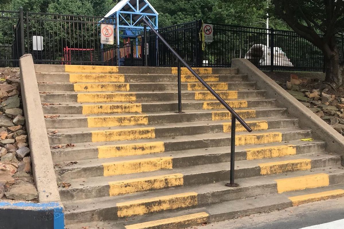 Image for skate spot Thomas Jefferson Elementary 12 Stair Rail