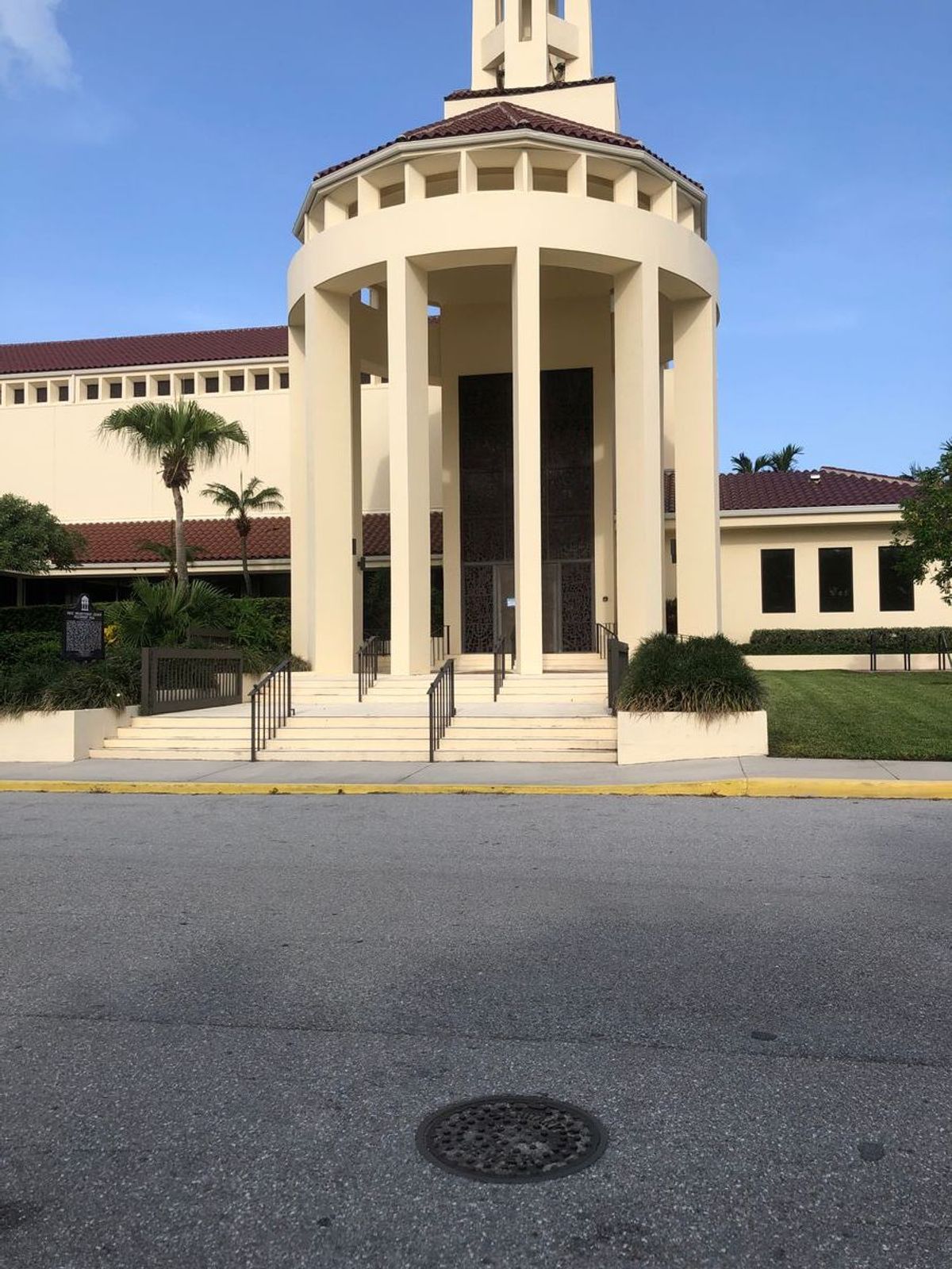 Image for skate spot Presbyterian Church - 3 Then 4 Flat