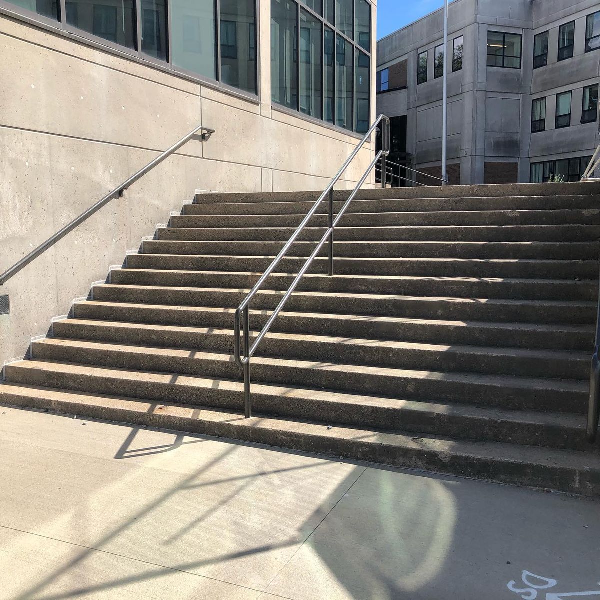 Image for skate spot Roxbury Library - 13 Stair Rail