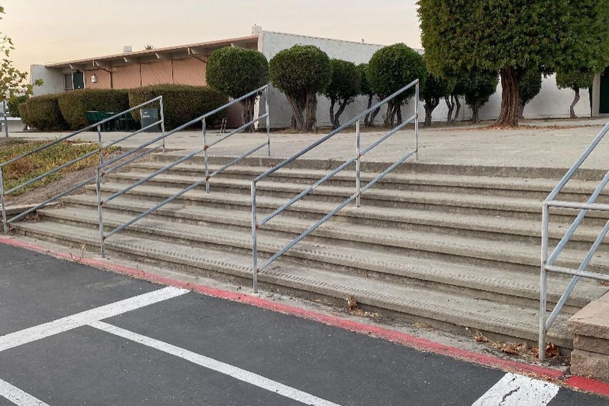 Image for skate spot Mission San Jose High School 7 Stair Rails