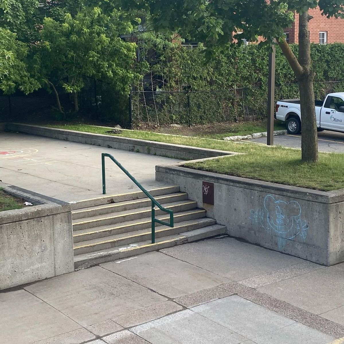 Image for skate spot Hintonburg Park - 6 Stair Out Ledges