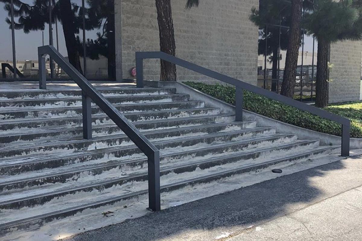 Image for skate spot 10 Stair Rail