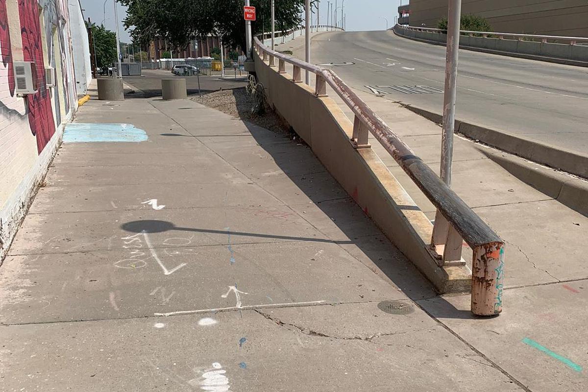 Image for skate spot Marquette Ave Up Rail