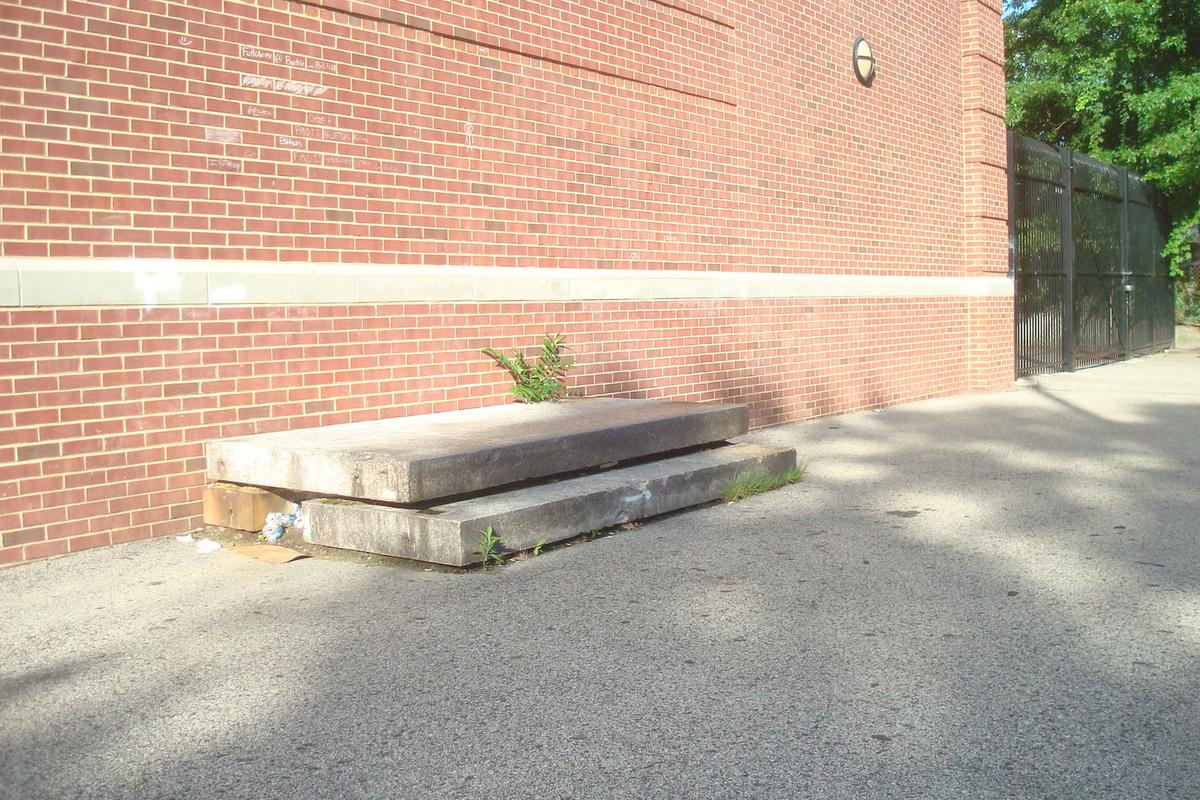 Image for skate spot Thomas Mifflin Ledges