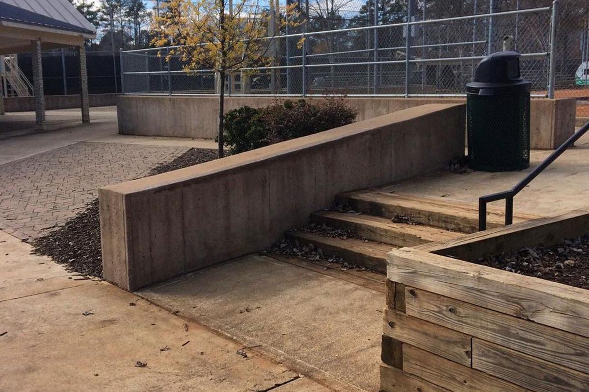 Image for skate spot Hobgood Park 3 Stair Out Ledge