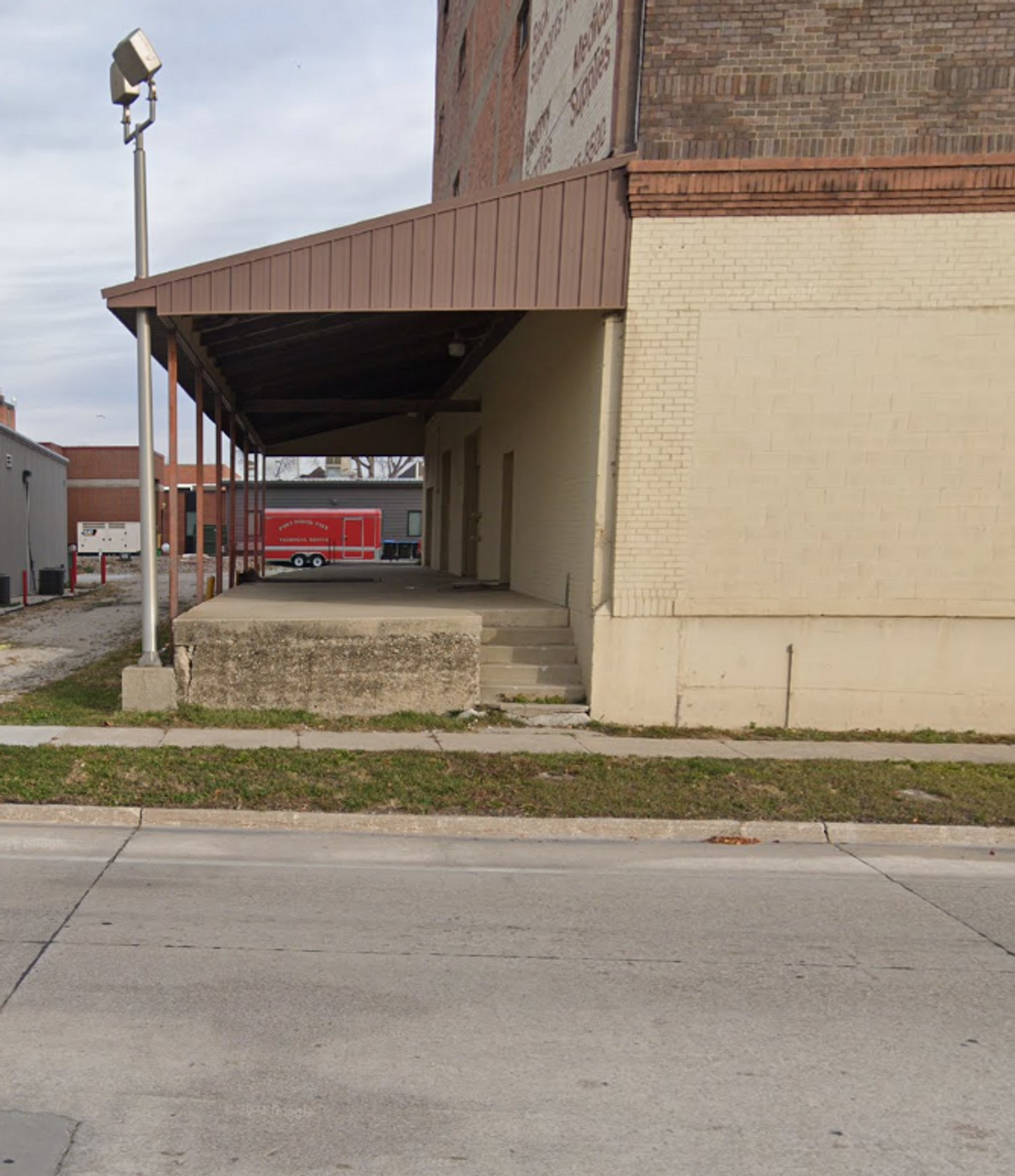 Image for skate spot A1 Loading Dock Gap To Street