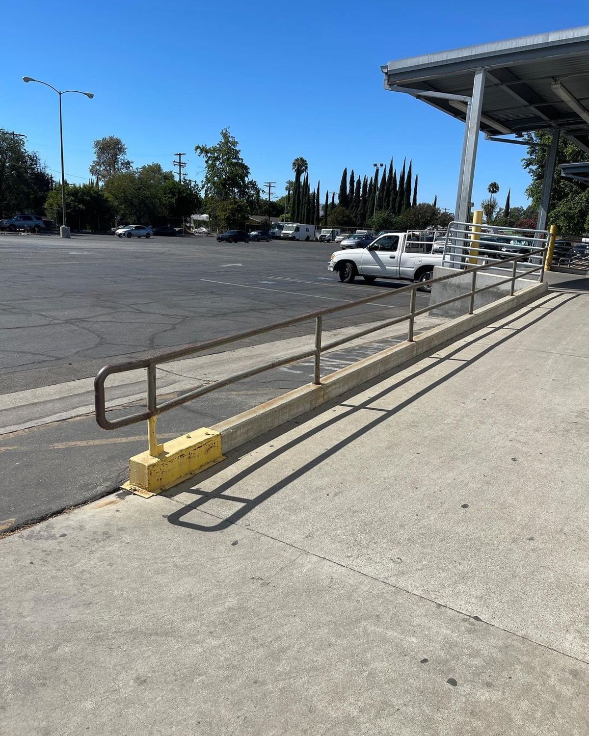 Image for skate spot USPS - Loading Dock Rail