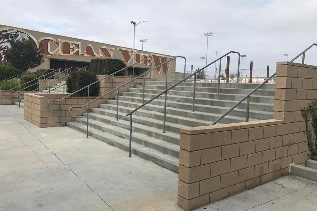 Image for skate spot Ocean View High School 11 Stair Rail