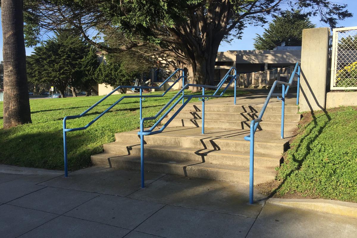 Image for skate spot Commodore Sloat 3 Flat 3