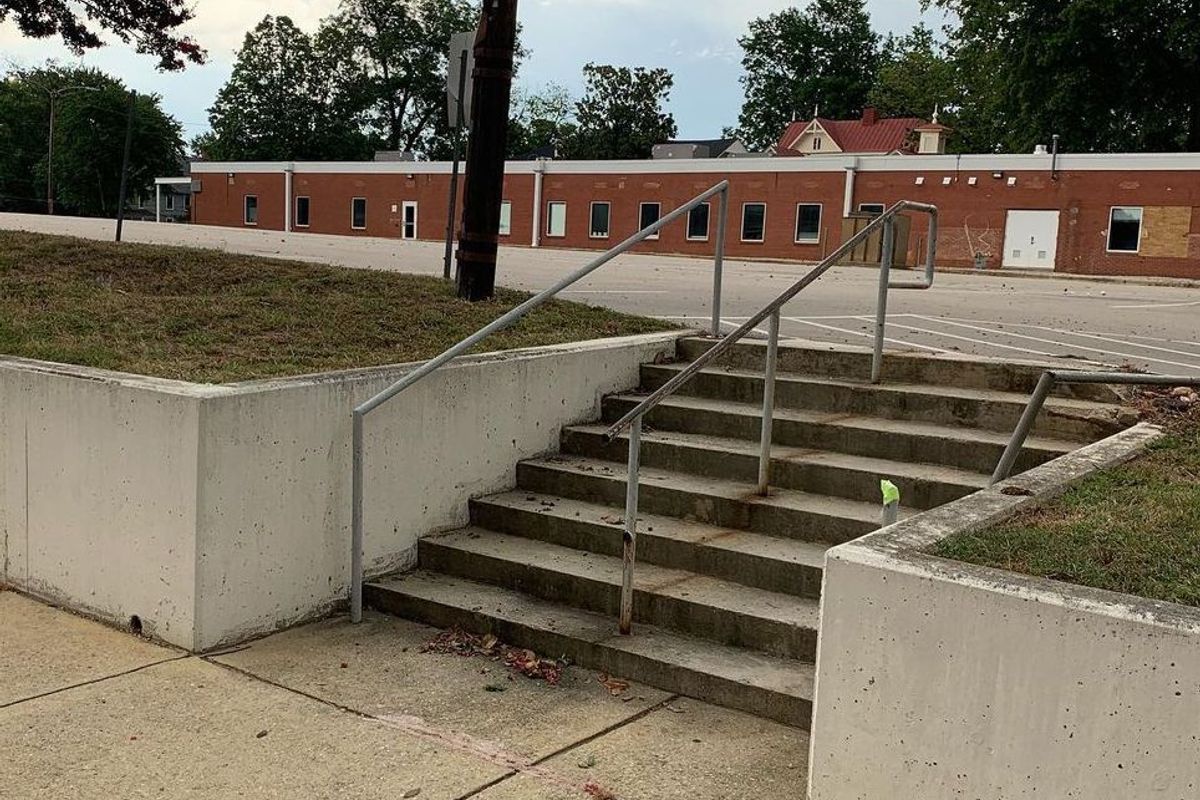 Image for skate spot Phillips Building 8 Stair Rail