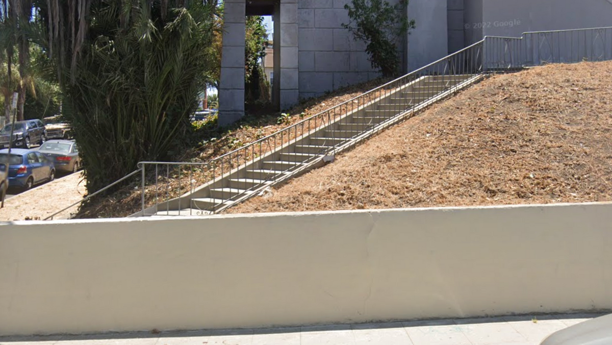 Image for skate spot South Coronado St - Roman Rail To Drop