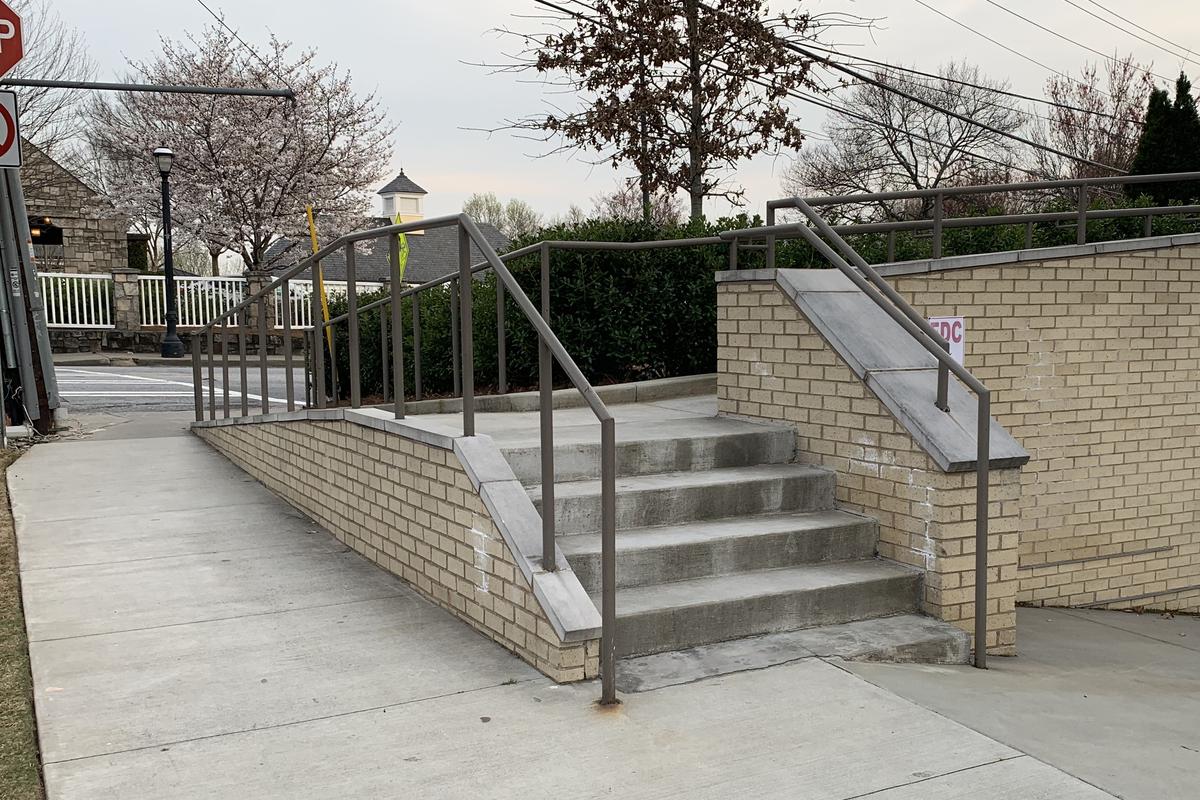 Image for skate spot Bump To Rail