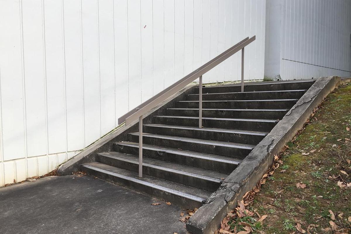 Image for skate spot 10 Stair Rail