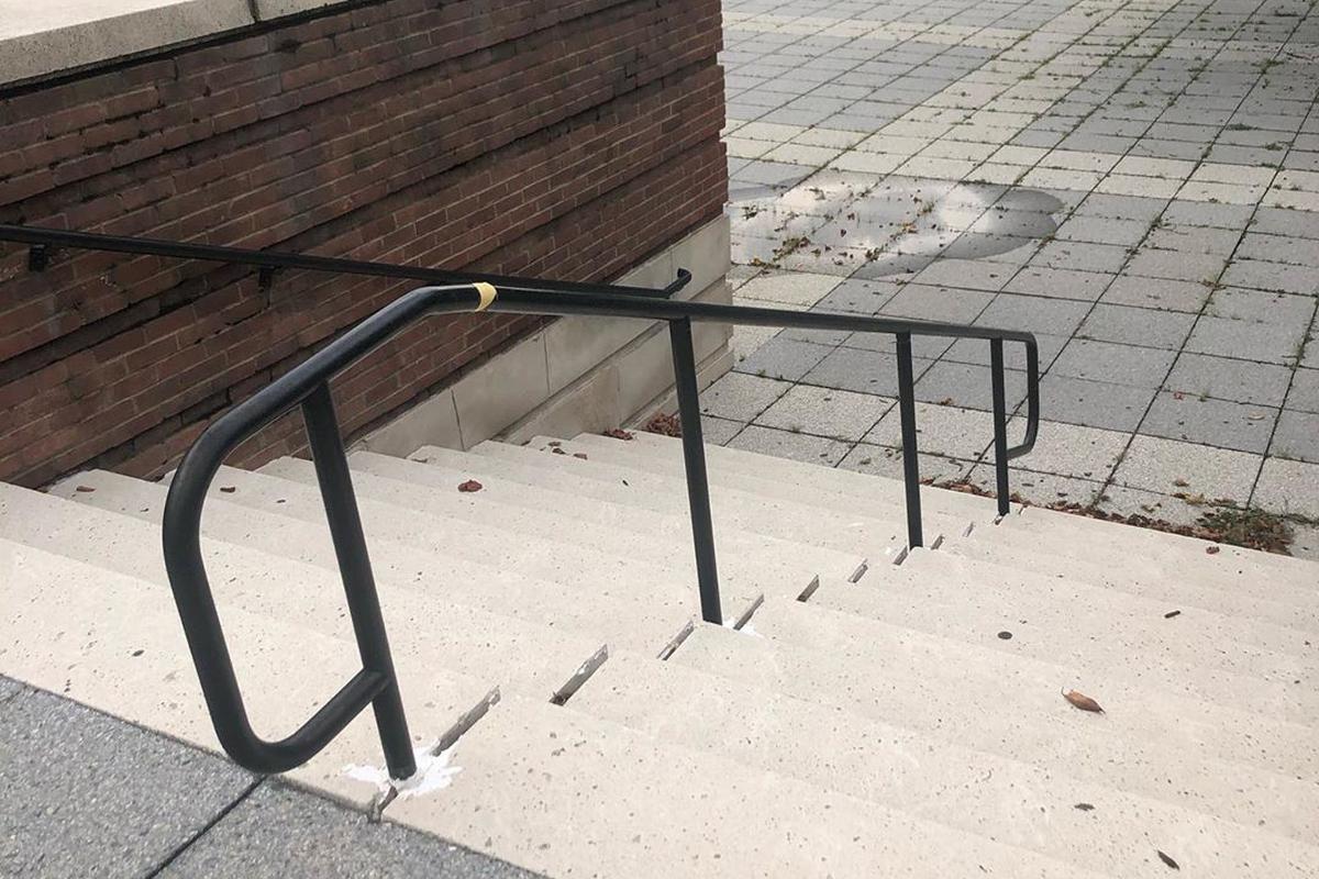 Image for skate spot Hyattsville Courthouse 11 Stair Rail