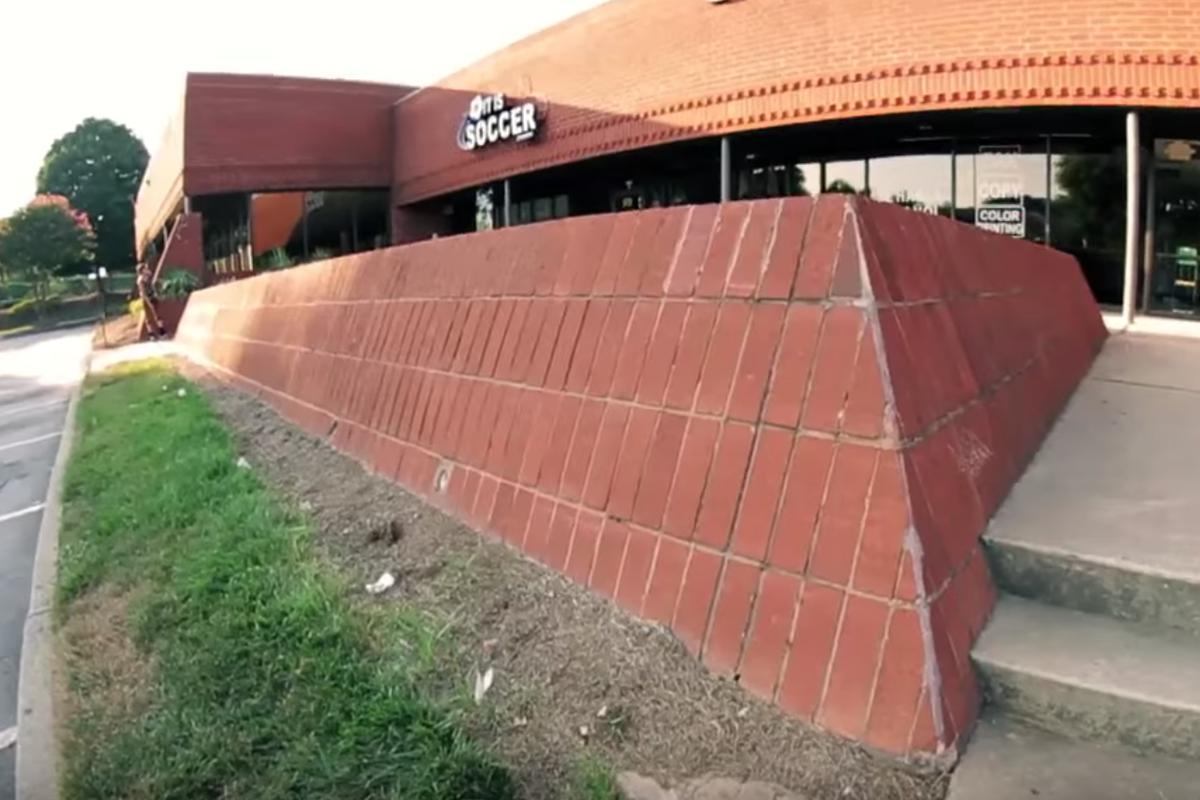 Image for skate spot Wallie Over Stairs