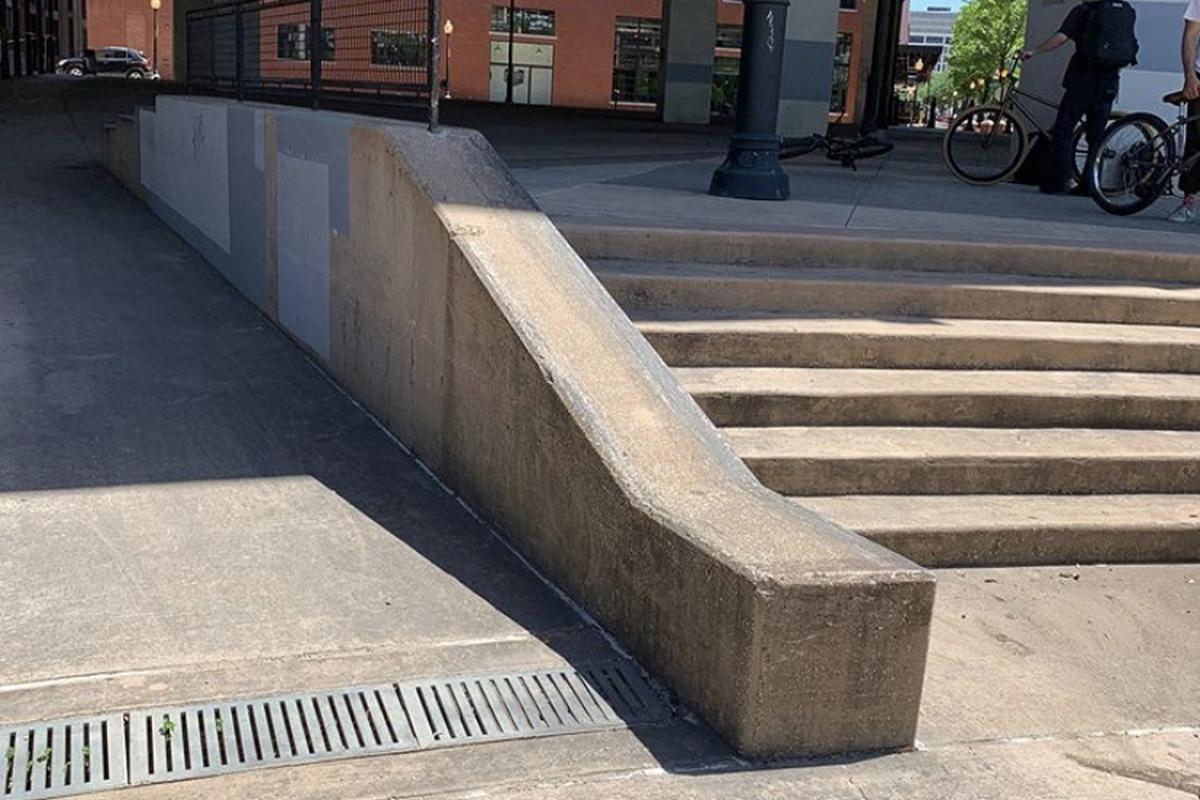 Image for skate spot 6 Stair Kinked Hubba