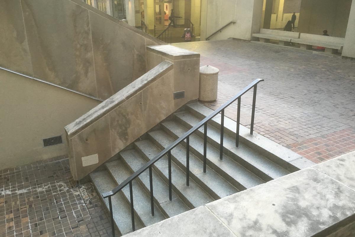 Image for skate spot Anderson Hall 8 Stair Hubba