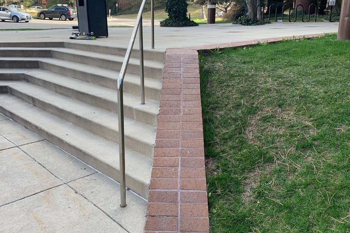 Image for skate spot Western Governors University 6 Stair Rail